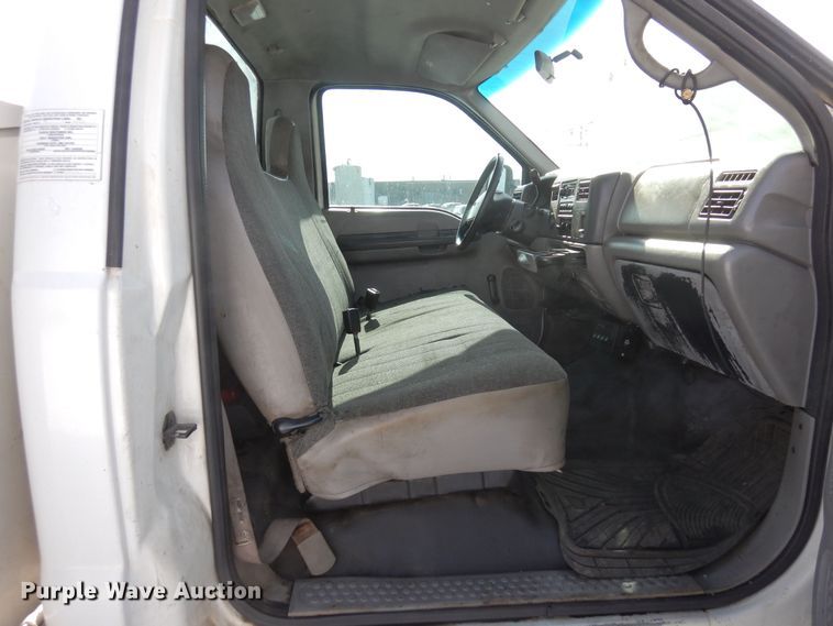 image for item DN6270 2000 Ford F450 Super Duty  utility / service truck