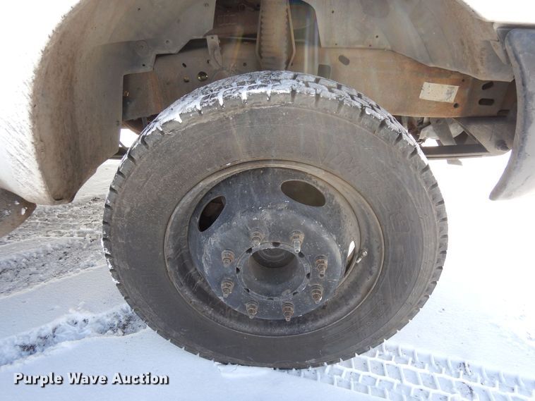 image for item DN6270 2000 Ford F450 Super Duty  utility / service truck