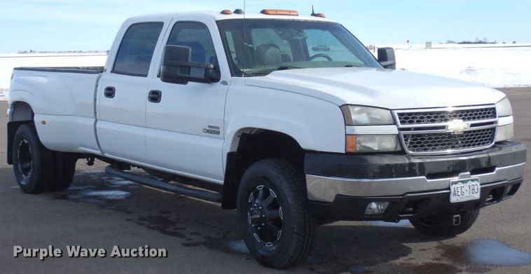 image for item DN6273 2005  Chevrolet Silverado 3500HD  Crew Cab pickup truck