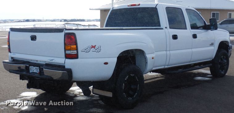 image for item DN6273 2005  Chevrolet Silverado 3500HD  Crew Cab pickup truck