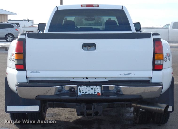 image for item DN6273 2005  Chevrolet Silverado 3500HD  Crew Cab pickup truck