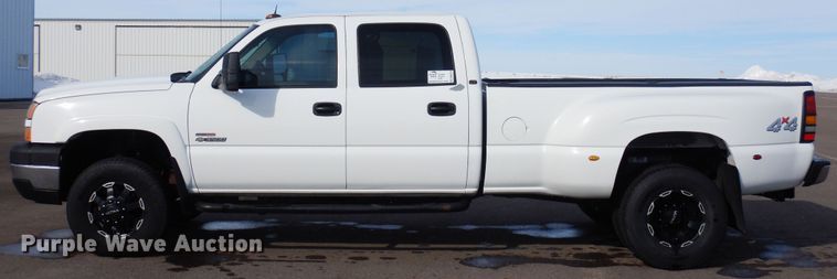 image for item DN6273 2005  Chevrolet Silverado 3500HD  Crew Cab pickup truck