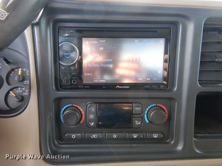 image for item DN6273 2005  Chevrolet Silverado 3500HD  Crew Cab pickup truck