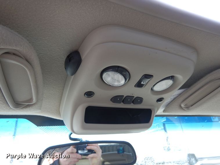 image for item DN6273 2005  Chevrolet Silverado 3500HD  Crew Cab pickup truck