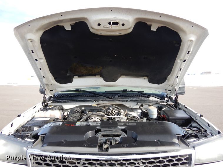 image for item DN6273 2005  Chevrolet Silverado 3500HD  Crew Cab pickup truck