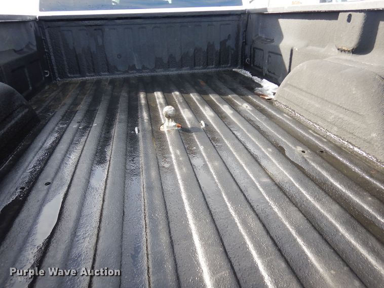 image for item DN6273 2005  Chevrolet Silverado 3500HD  Crew Cab pickup truck