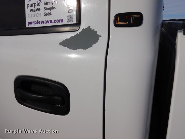 image for item DN6273 2005  Chevrolet Silverado 3500HD  Crew Cab pickup truck