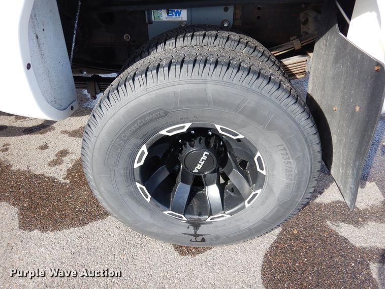 image for item DN6273 2005  Chevrolet Silverado 3500HD  Crew Cab pickup truck