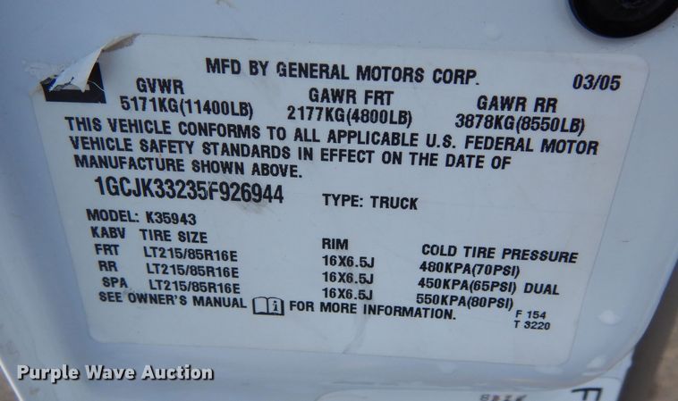 image for item DN6273 2005  Chevrolet Silverado 3500HD  Crew Cab pickup truck