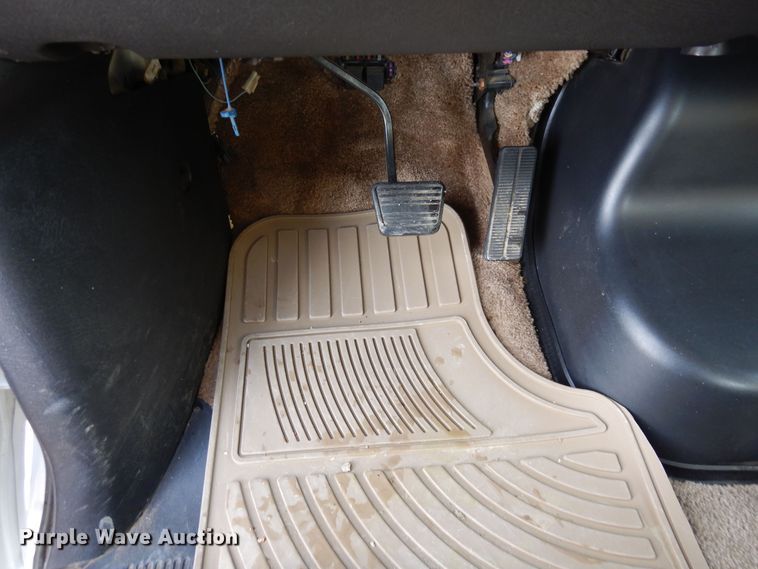 image for item DN6274 2005  Chevrolet C4500  flatbed truck