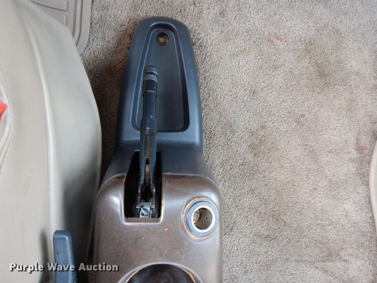 image for item DN6274 2005  Chevrolet C4500  flatbed truck