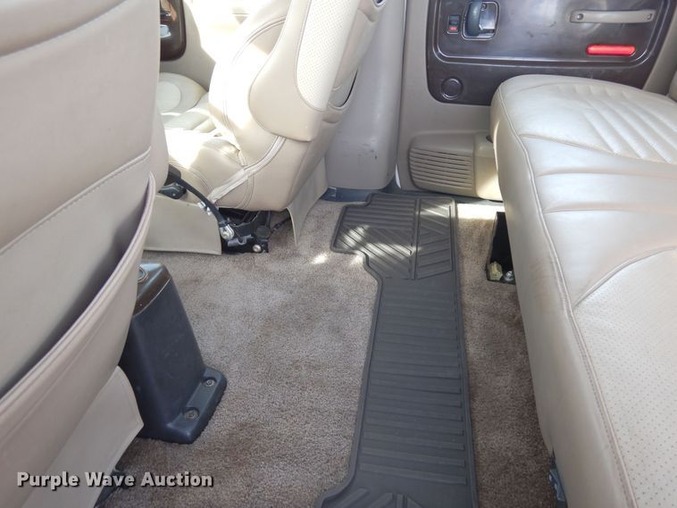 image for item DN6274 2005  Chevrolet C4500  flatbed truck