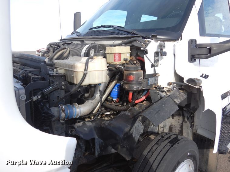 image for item DN6274 2005  Chevrolet C4500  flatbed truck