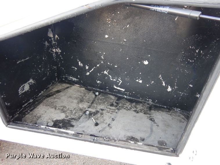 image for item DN6274 2005  Chevrolet C4500  flatbed truck