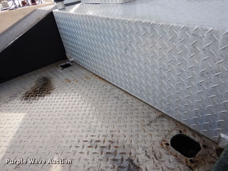 image for item DN6274 2005  Chevrolet C4500  flatbed truck