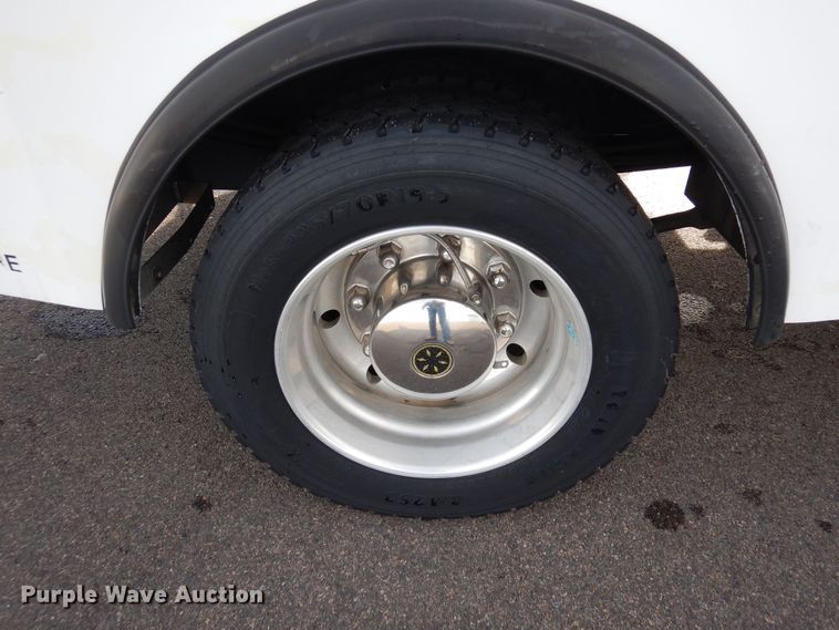 image for item DN6274 2005  Chevrolet C4500  flatbed truck