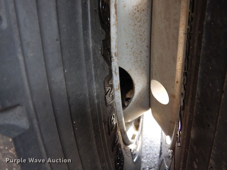 image for item DN6274 2005  Chevrolet C4500  flatbed truck