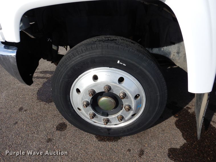 image for item DN6274 2005  Chevrolet C4500  flatbed truck