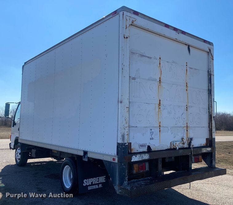image for item DN8154 2005 Isuzu JW3S  box truck