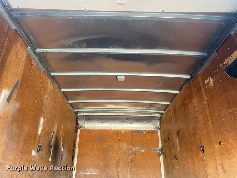 image for item DN8154 2005 Isuzu JW3S  box truck