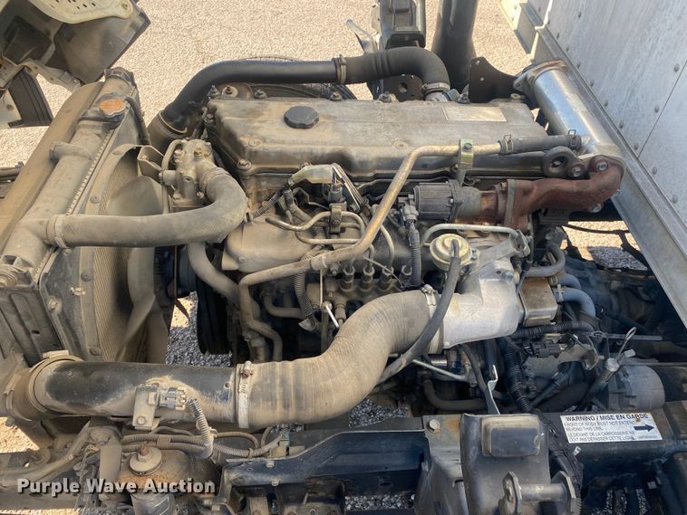 image for item DN8154 2005 Isuzu JW3S  box truck