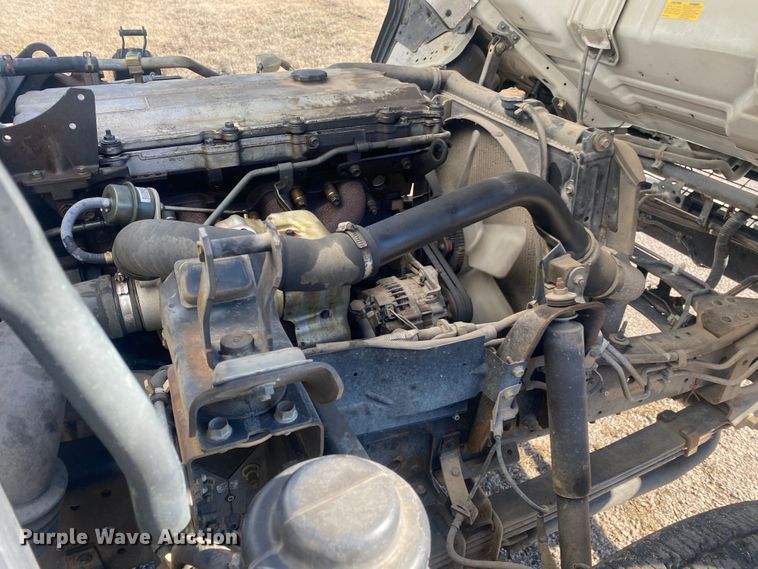 image for item DN8154 2005 Isuzu JW3S  box truck