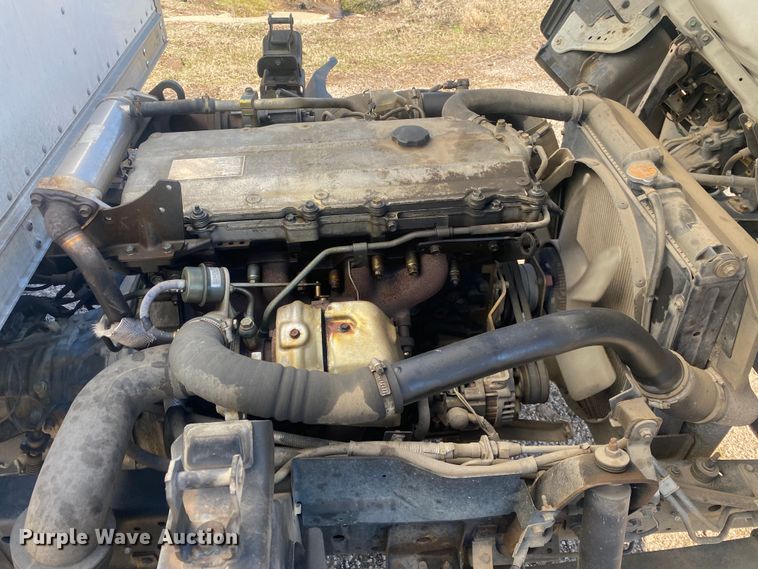 image for item DN8154 2005 Isuzu JW3S  box truck