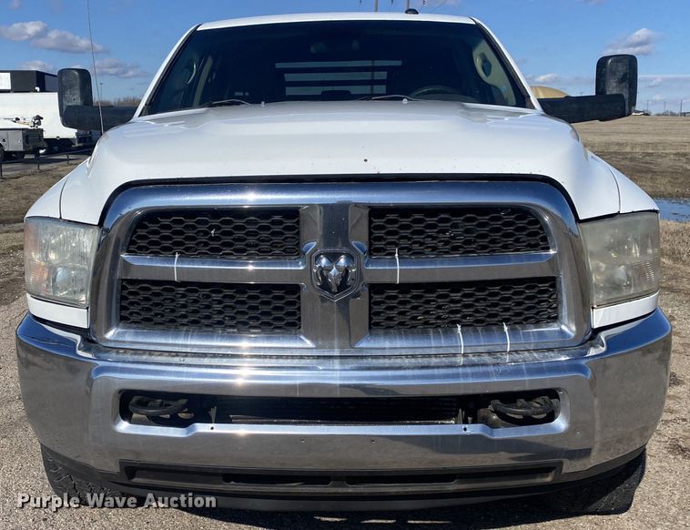 image for item DN8155 2014 Dodge Ram 2500HD  Crew Cab flatbed pickup truck