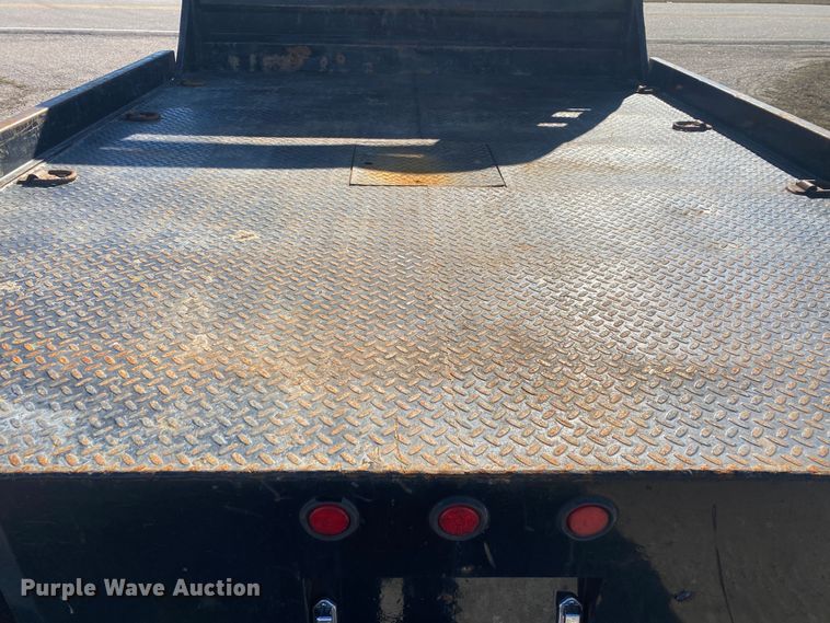 image for item DN8155 2014 Dodge Ram 2500HD  Crew Cab flatbed pickup truck