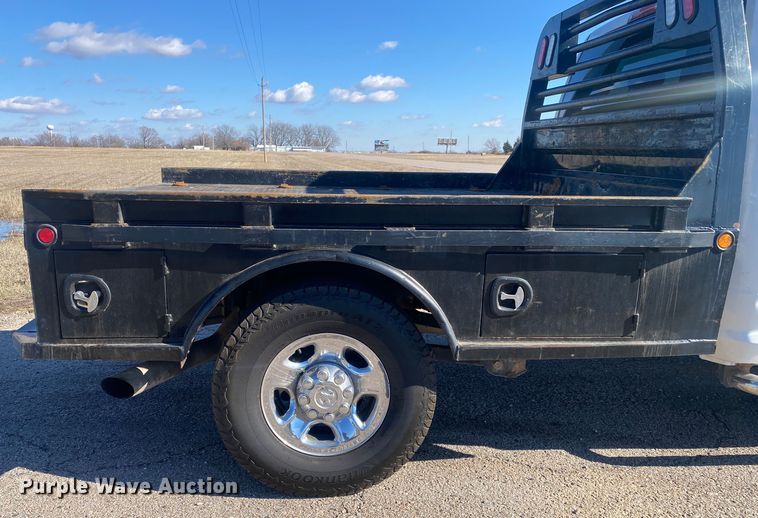 image for item DN8155 2014 Dodge Ram 2500HD  Crew Cab flatbed pickup truck