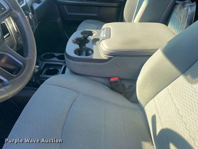 image for item DN8155 2014 Dodge Ram 2500HD  Crew Cab flatbed pickup truck