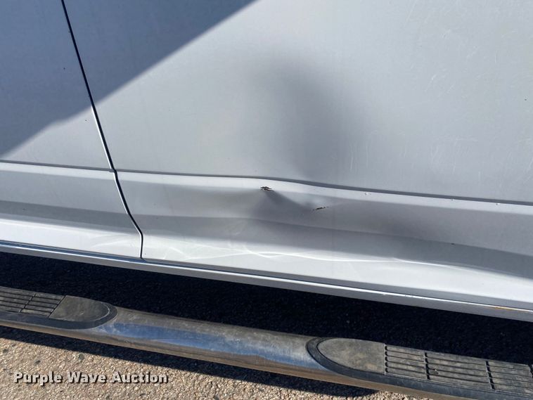 image for item DN8155 2014 Dodge Ram 2500HD  Crew Cab flatbed pickup truck