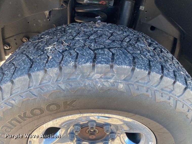 image for item DN8155 2014 Dodge Ram 2500HD  Crew Cab flatbed pickup truck