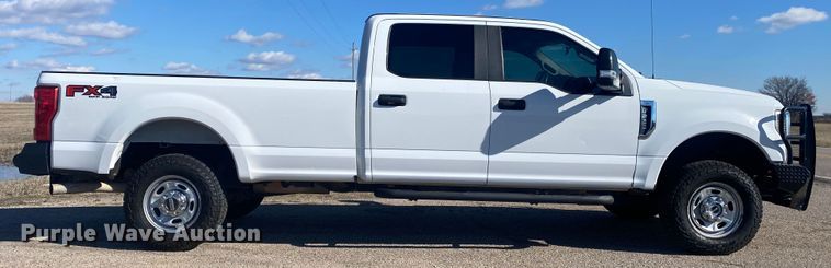 image for item DN8156 2019 Ford F250 Super Duty  Crew Cab pickup truck