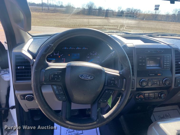 image for item DN8156 2019 Ford F250 Super Duty  Crew Cab pickup truck