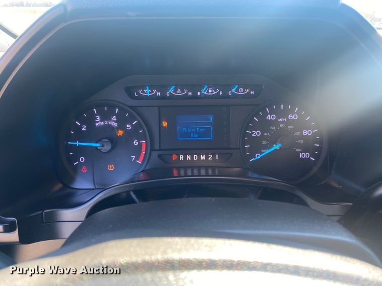 image for item DN8156 2019 Ford F250 Super Duty  Crew Cab pickup truck