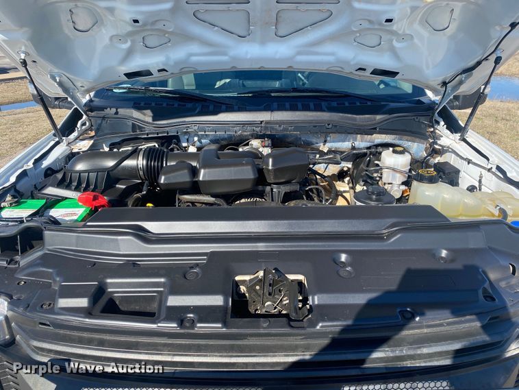 image for item DN8156 2019 Ford F250 Super Duty  Crew Cab pickup truck