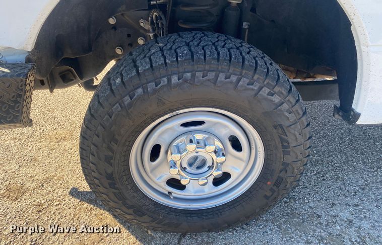 image for item DN8156 2019 Ford F250 Super Duty  Crew Cab pickup truck