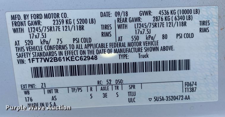 image for item DN8156 2019 Ford F250 Super Duty  Crew Cab pickup truck