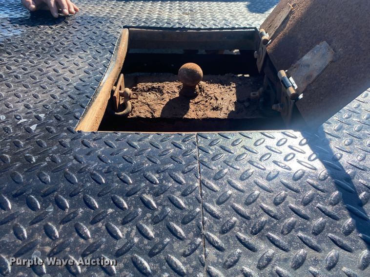 image for item DN8157 2008 Ford F550 Super Duty XL  dump flatbed truck