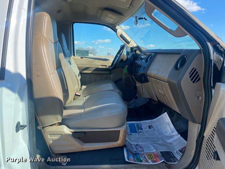 image for item DN8157 2008 Ford F550 Super Duty XL  dump flatbed truck