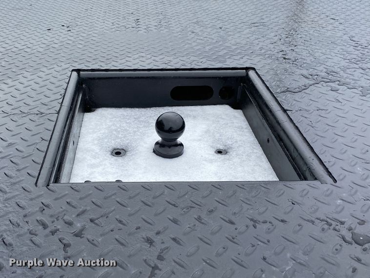 image for item DN8158 2018 Ford F250 Super Duty  Crew Cab flatbed pickup truck