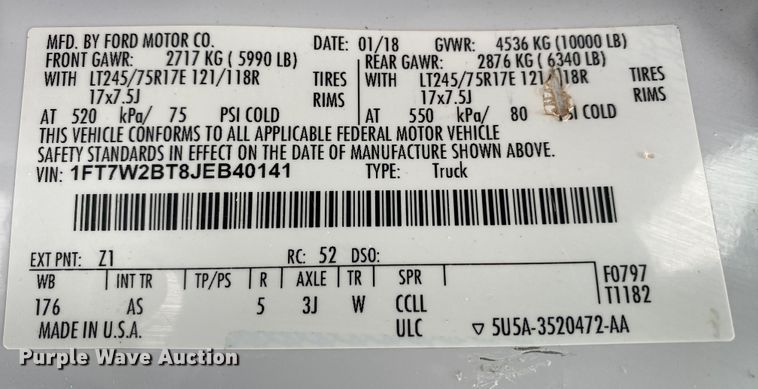 image for item DN8158 2018 Ford F250 Super Duty  Crew Cab flatbed pickup truck