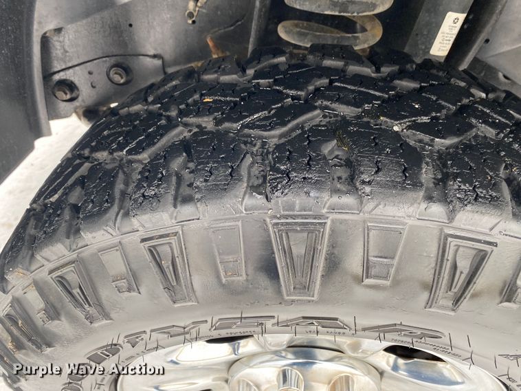 image for item DN8160 2014 Dodge Ram 2500HD  Crew Cab pickup truck