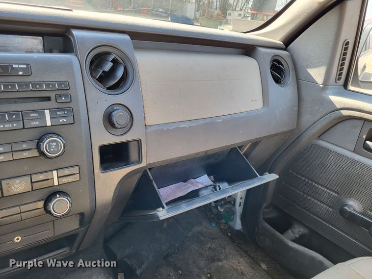 image for item DO3543 2010 Ford F150 XL  pickup truck