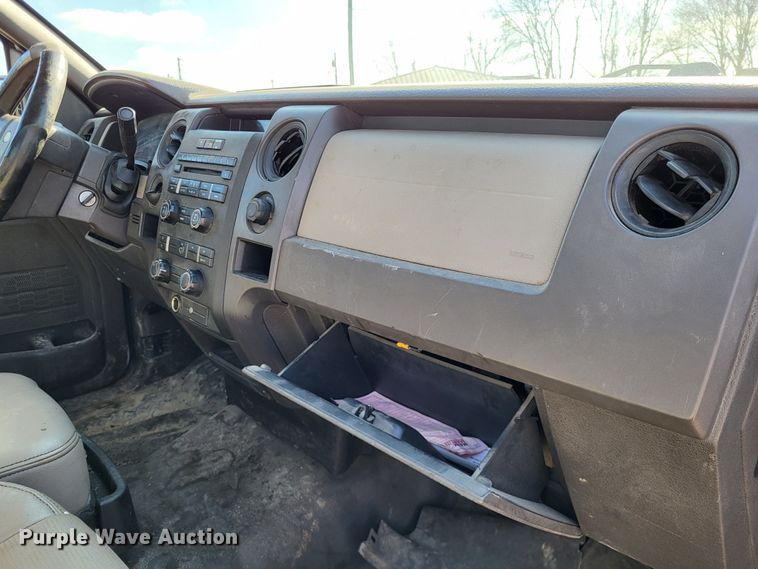 image for item DO3543 2010 Ford F150 XL  pickup truck