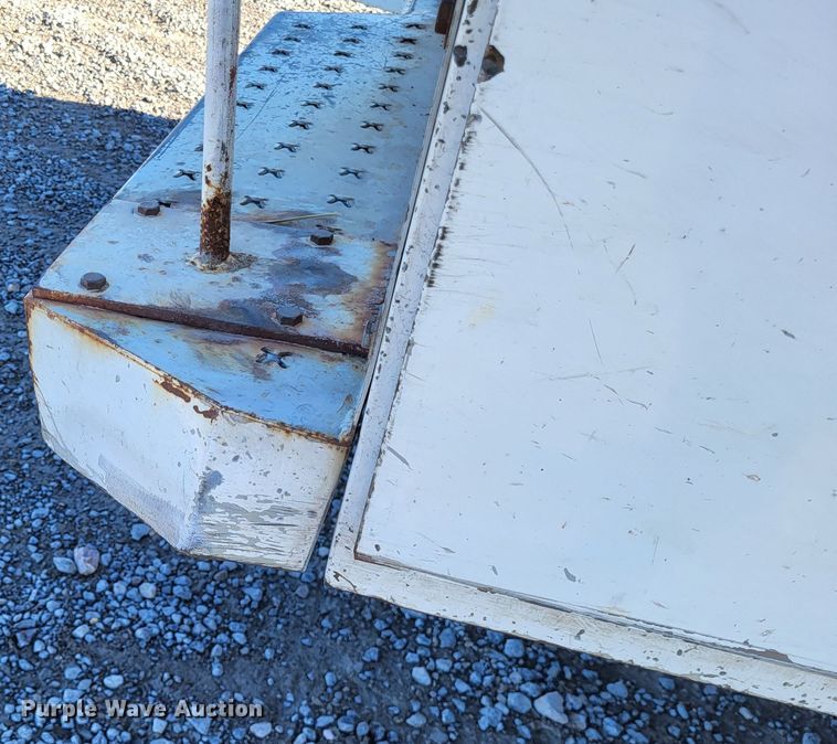 image for item DO3555 2015 Chevrolet Silverado 3500HD  Crew Cab utility bed pickup truck