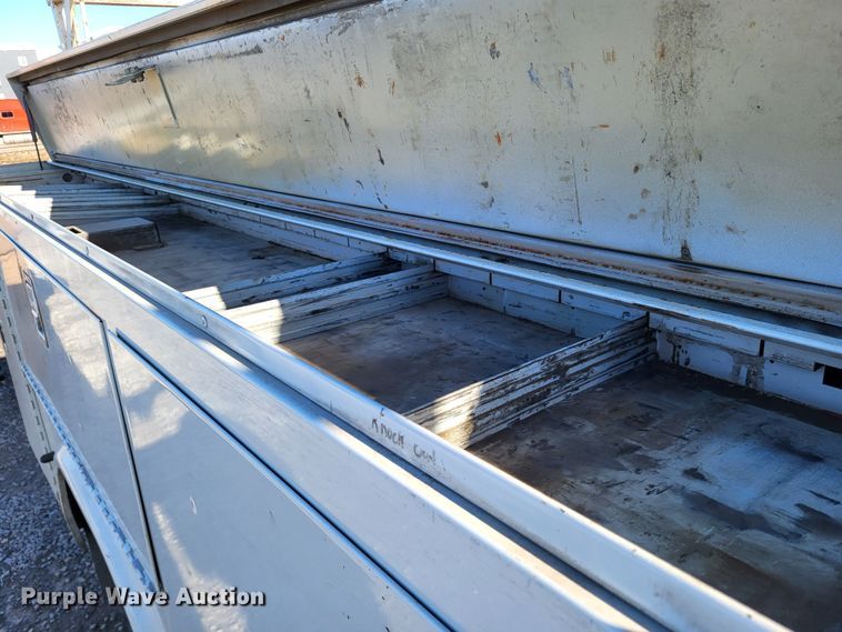 image for item DO3555 2015 Chevrolet Silverado 3500HD  Crew Cab utility bed pickup truck