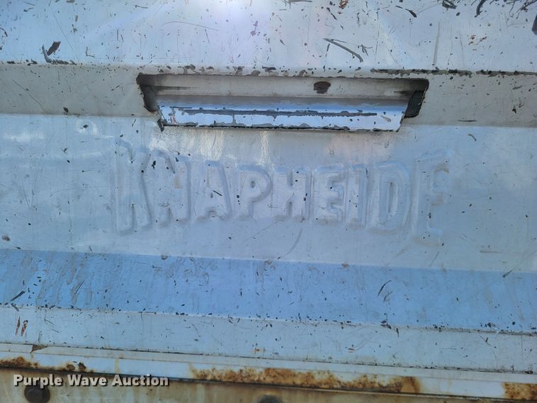 image for item DO3555 2015 Chevrolet Silverado 3500HD  Crew Cab utility bed pickup truck