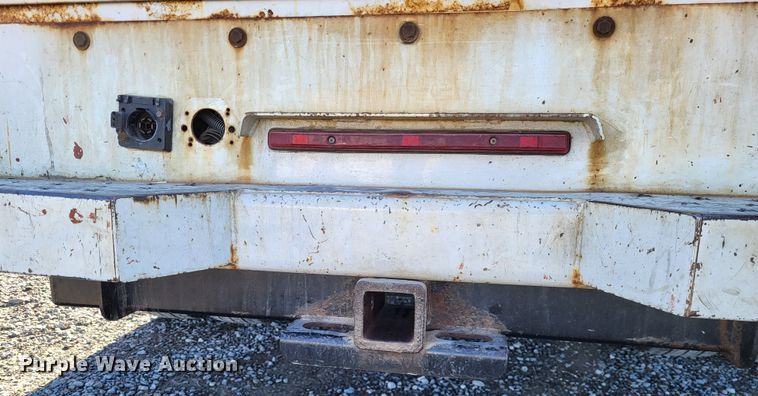 image for item DO3555 2015 Chevrolet Silverado 3500HD  Crew Cab utility bed pickup truck